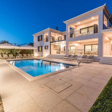 Adora Villa