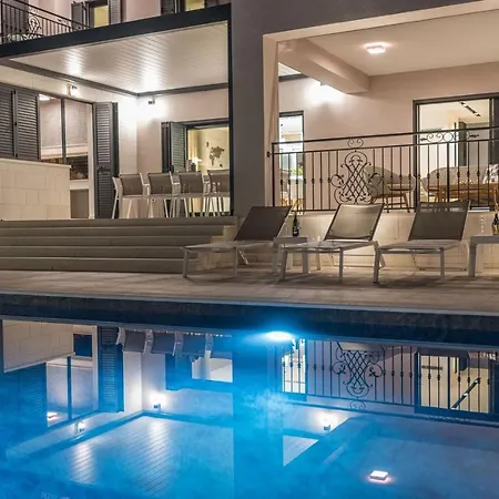 Villa Adora
