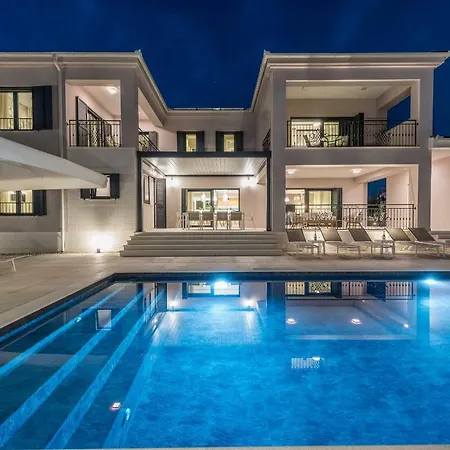 Adora Villa